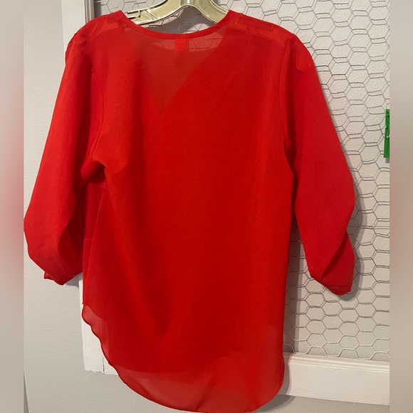 Bee Stitched Scarlet Red long sleeve dress blouse adjustable sleeves to 3/4 - Picture 2 of 5